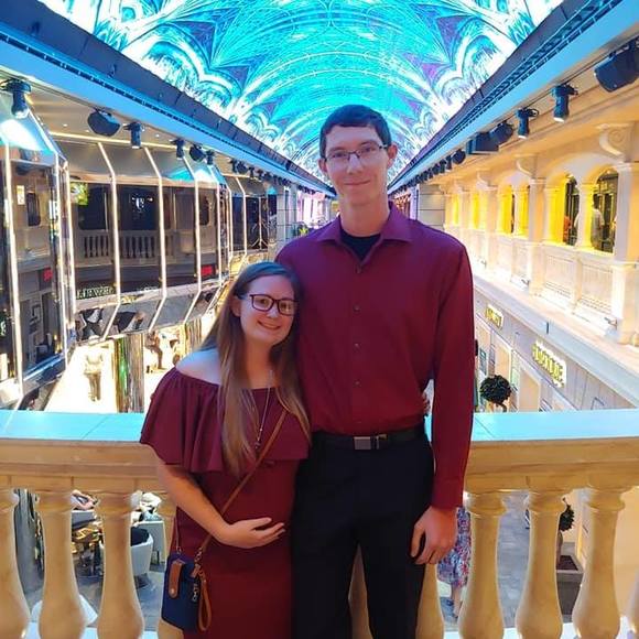 Meet your Posher, Sandy - Picture 1 of 1